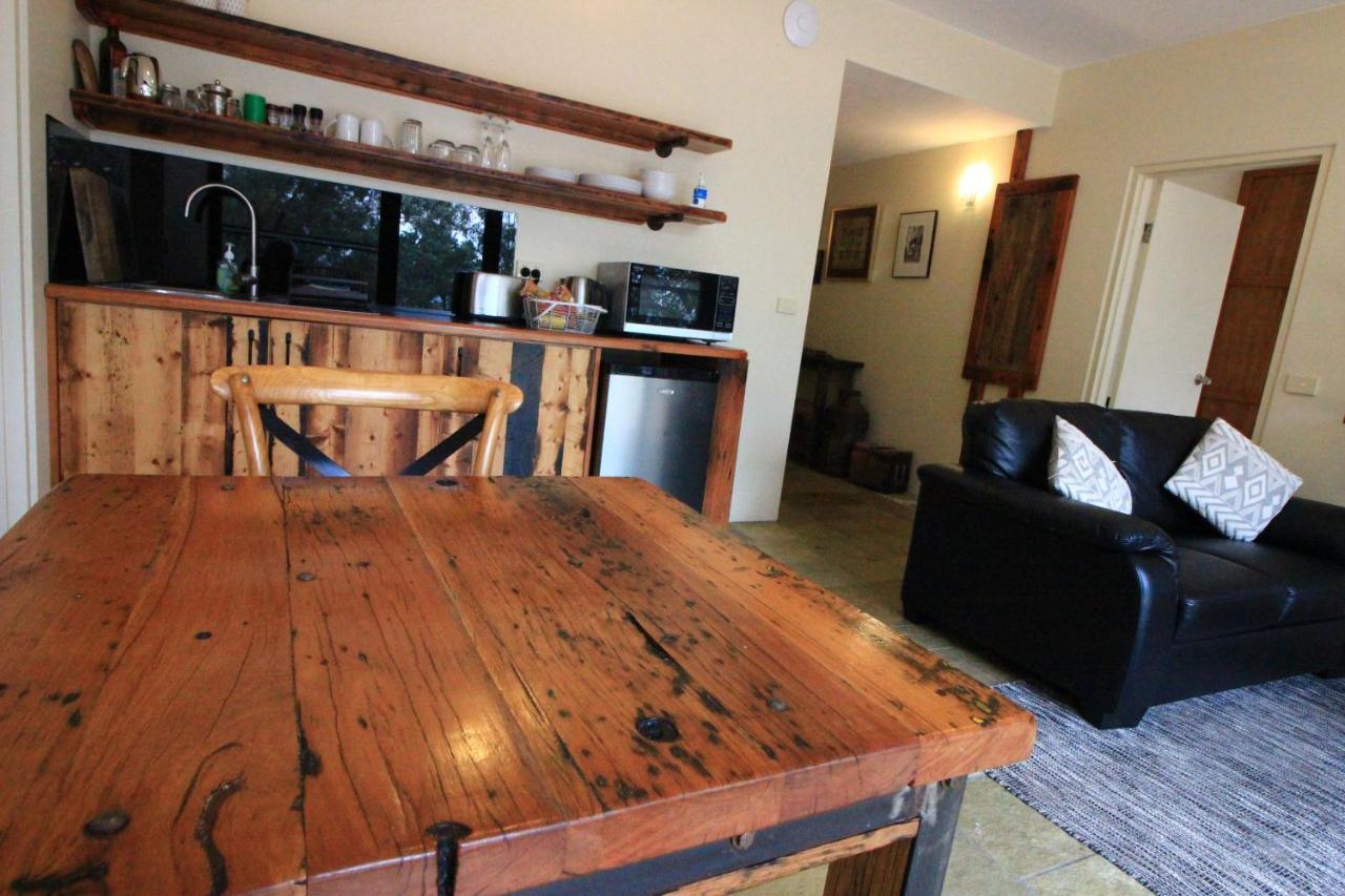 Down To Earth Farm Retreat Lejlighed Sarsfield Eksteriør billede