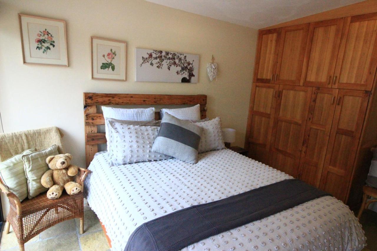 Down To Earth Farm Retreat Lejlighed Sarsfield Eksteriør billede